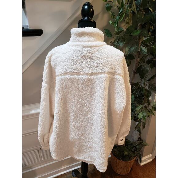 32 Degrees Heat Sherpa Jacket White Fuzzy Button Front XL/XXL Cozy Winter Warm - Picture 8 of 13